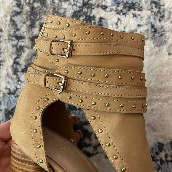 Tan Raye 'Matty' Studded Cutout Sandal - 7 - Picture 7 of 10